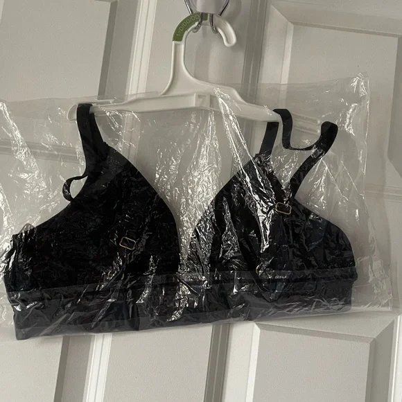 NWT All.You.LIVELY Black Wireless Bra, Fits 32 DD/DDD, 34 D/DD - Picture 2 of 3